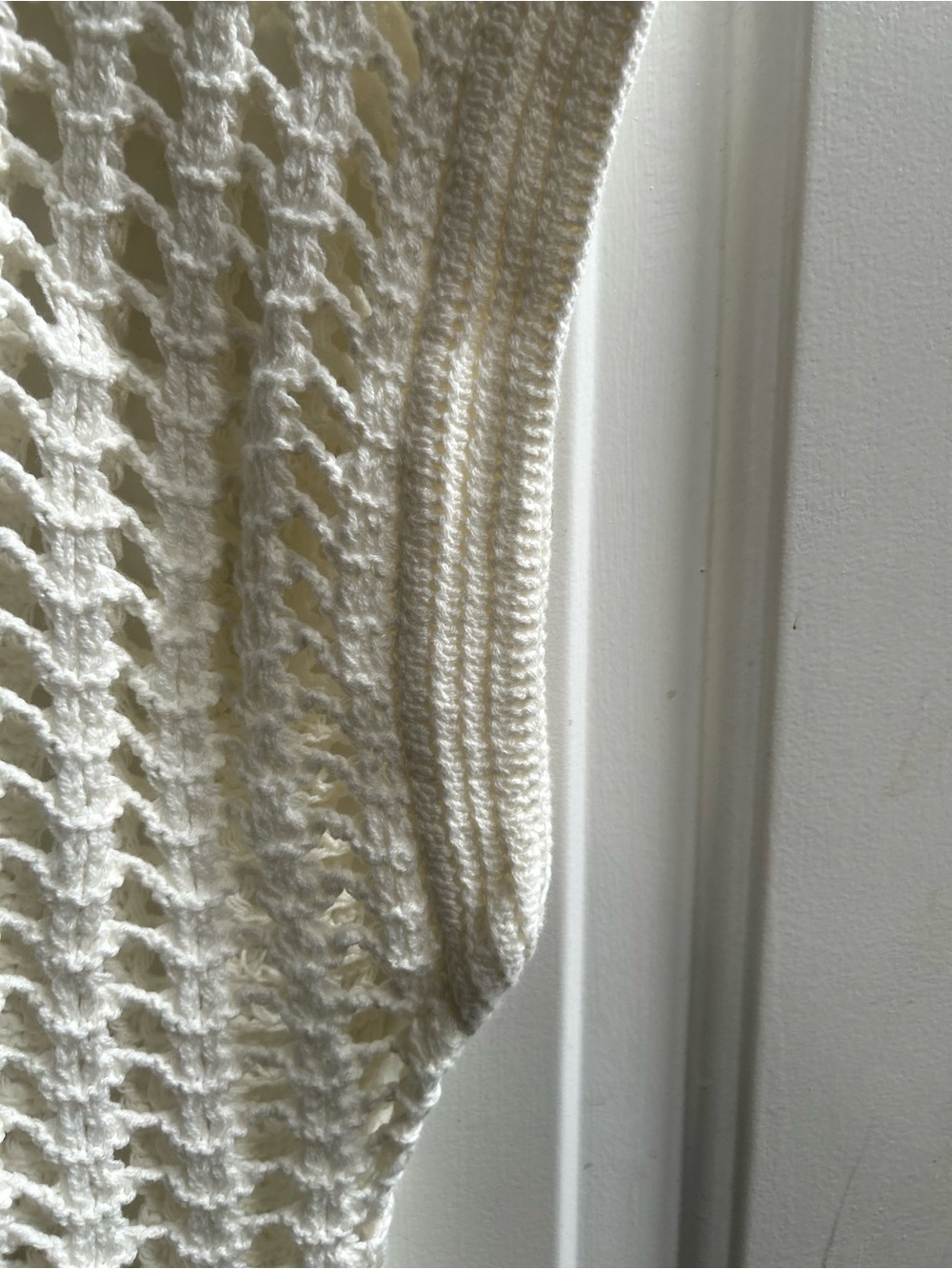 Cream Crochet Knit V-Neck Cropped Sweater Vest Sz M - Picture 9 of 13